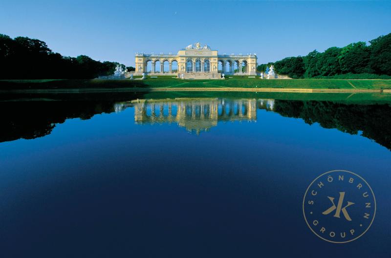 Gloriette im Schönbrunner Schlosspark: Blick über den Teich
© Schloß Schönbrunn Kultur- und Be ...