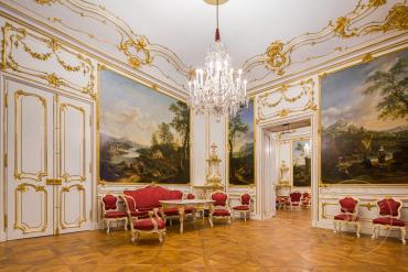 Zweites Kleines Rosa-Zimmer in Schloss Schönbrunn: Blick in die Nordost-Ecke des Raumes.
© Sch ...