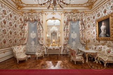 Salon der Kaiserin, Blick gegen die Westwand des Raumes.
© Schloß Schönbrunn Kultur- und Betri ...