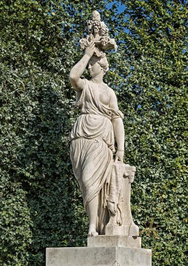 Bacchantin. Skulptur aus Sterzinger Marmor von W. Beyer.
© Schloß Schönbrunn Kultur- und Betri ...