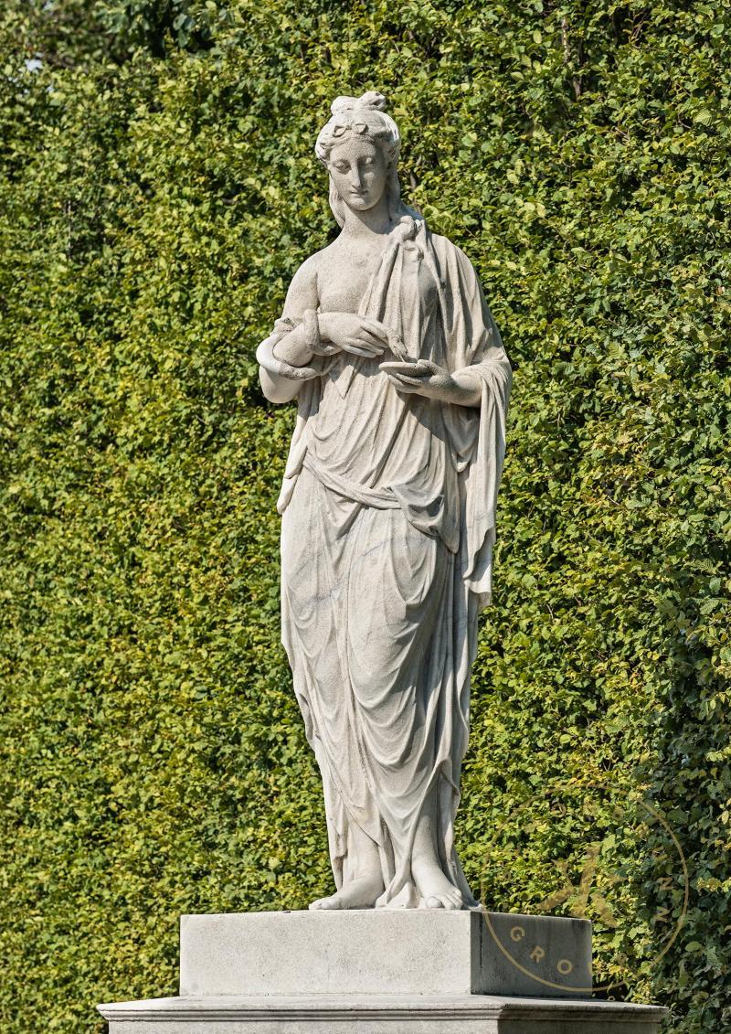 Hygieia. Skulptur aus Sterzinger Marmor von J.B. Hagenauer.
© Schloß Schönbrunn Kultur- und Be ...