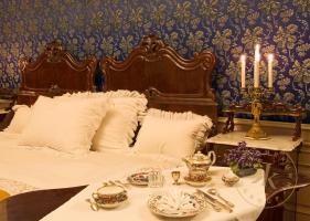 Gemeinsames Schlafzimmer von Kaiser Franz Joseph und Kaiserin Elisabeth in Schloss Schönbrunn,  ...