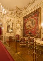 Roter Salon (Boucherzimmer) im Alexanderappartement der Wiener Hofburg, Raumausschnitt mit Wand ...